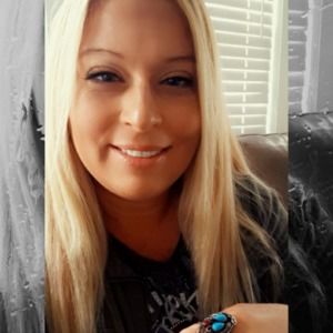 Meet your Posher, Dana